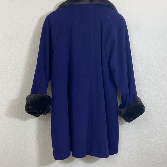 Vintage Searle Blatt Studio Purple Wool Overcoat w/ Faux Fur Collar and Cuffs - Picture 2 of 10